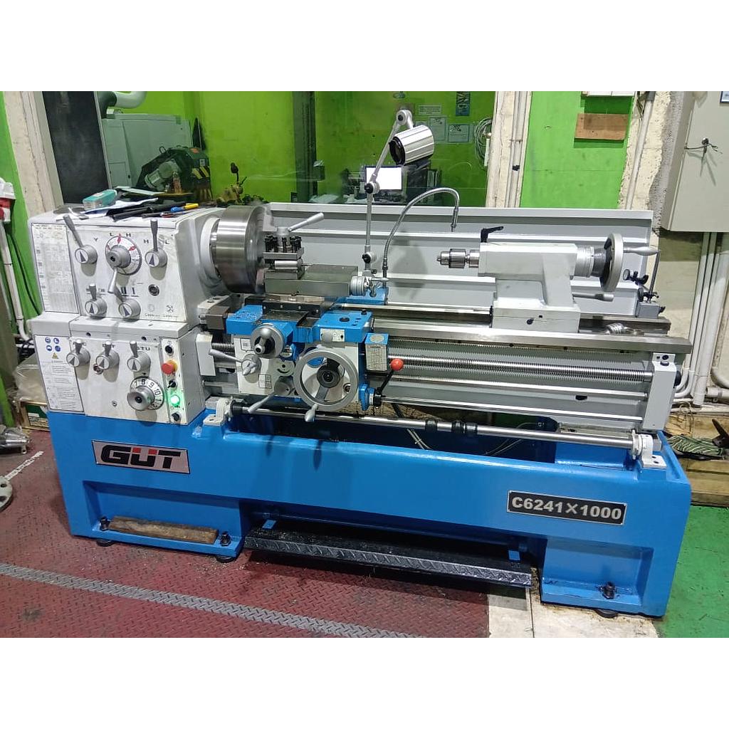 Gap Bed Lathe; Brand GUT; Model C6241 X 1000; Work Area 220cm x 108cm x 134cm