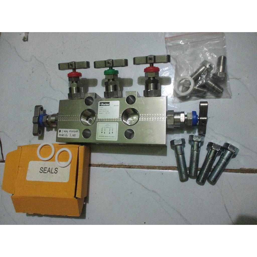 5 Way Manifold, Model: A1, 1/2&quot; Npt Connection, 6000 Psi, Brand: Parker