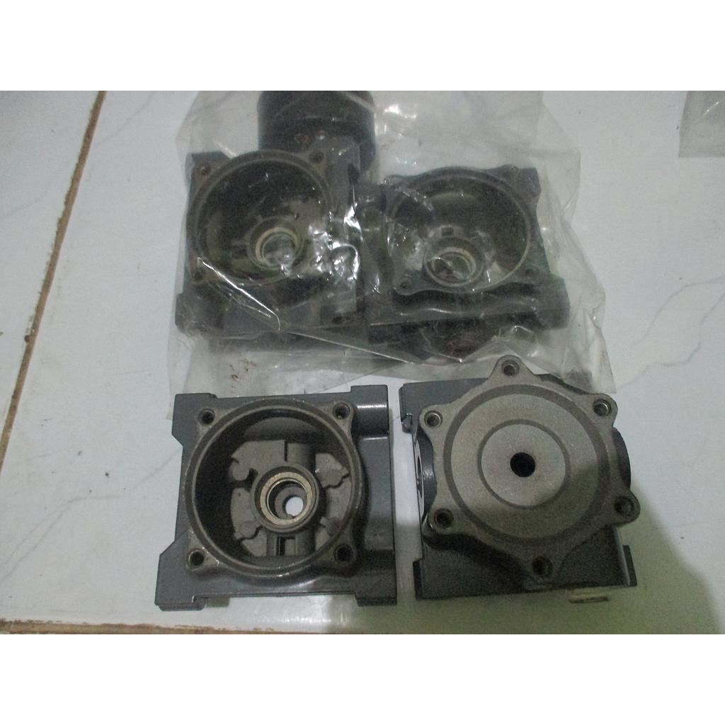 Part  Tengah Regulator, Model: BAP67CFRH, Material: Alumunium, Abu-abu