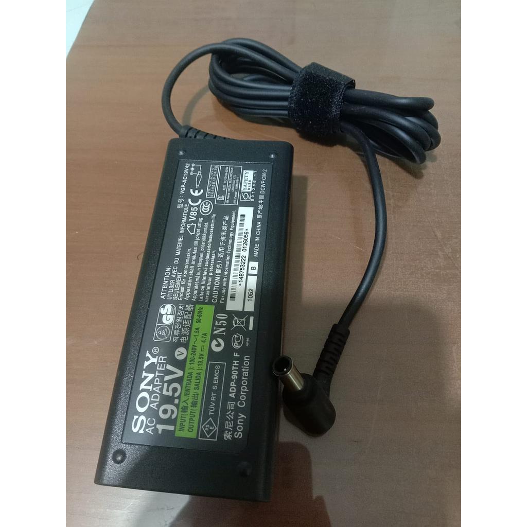 Adaptor Charger Sony, Model VGP-AC19V42