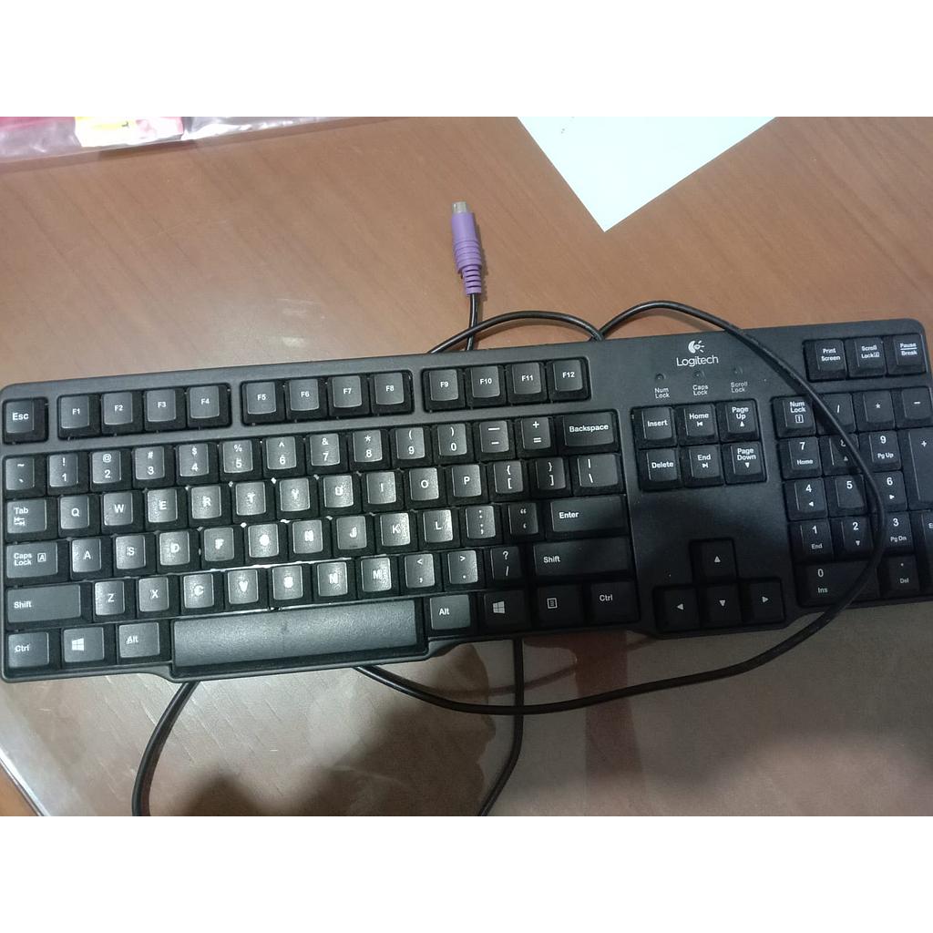 Keyboard Logitech, Model Y-S0002 K100