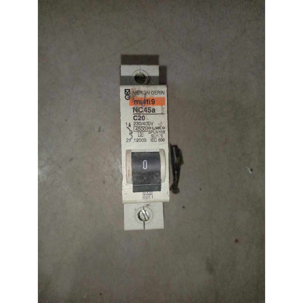 MCB Merlin Gerin Multi 9 NC45a C20