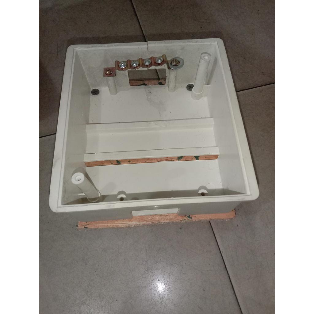 Box MCB 