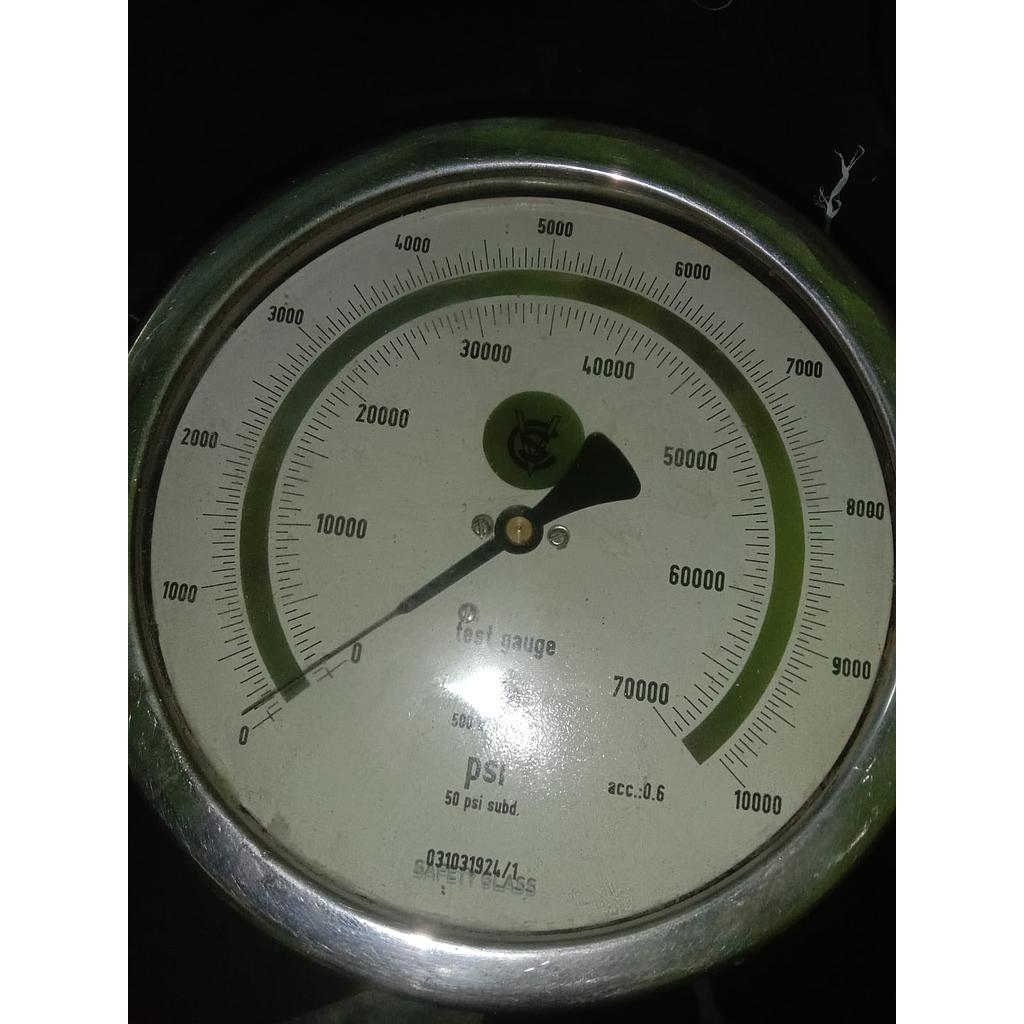 Pressure Gauge 10000 PSI, Dial 4&quot;, Back Connection, SST Case, Brand CVS, 1/4 NPT (Rusak) 