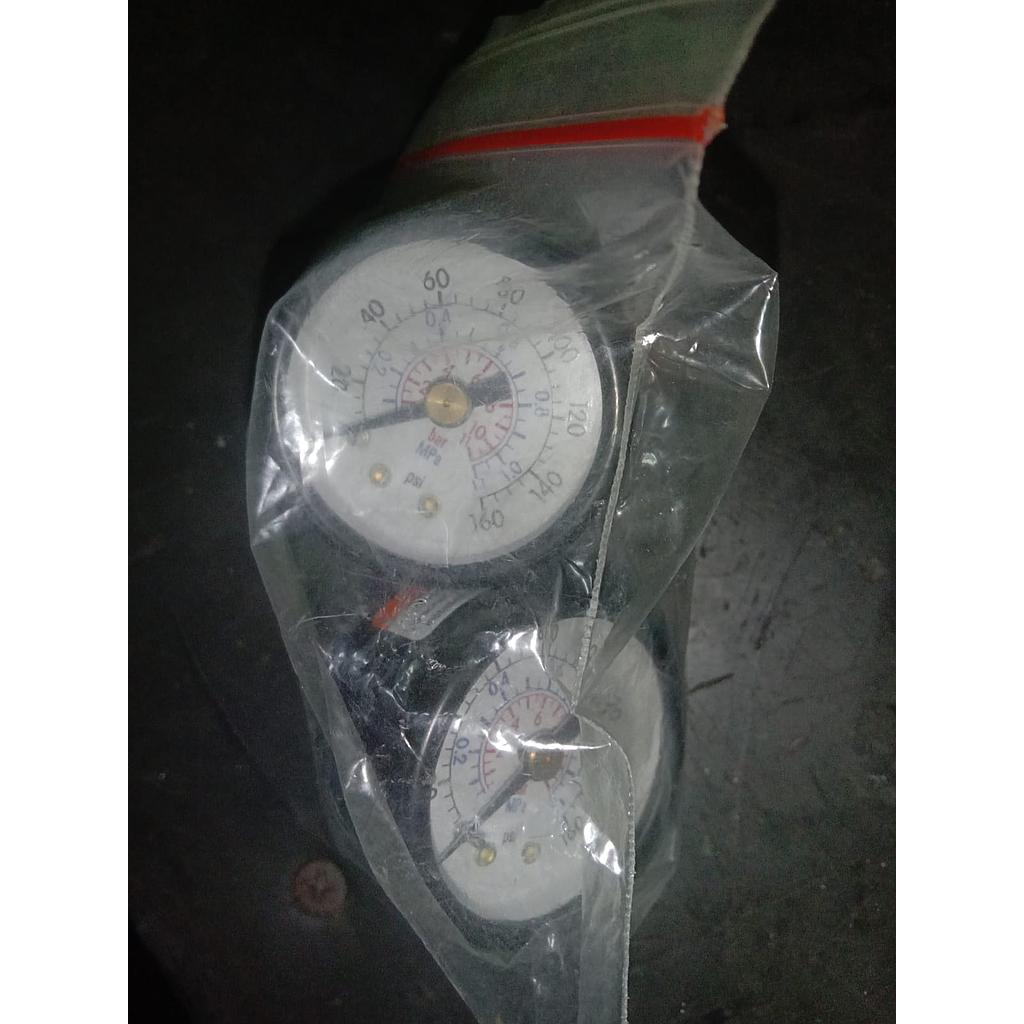 Pressure Gauge 160 PSI, Dial 1 1/2&quot;, Back Connection, Plastik Case, 1/8 NPT  
